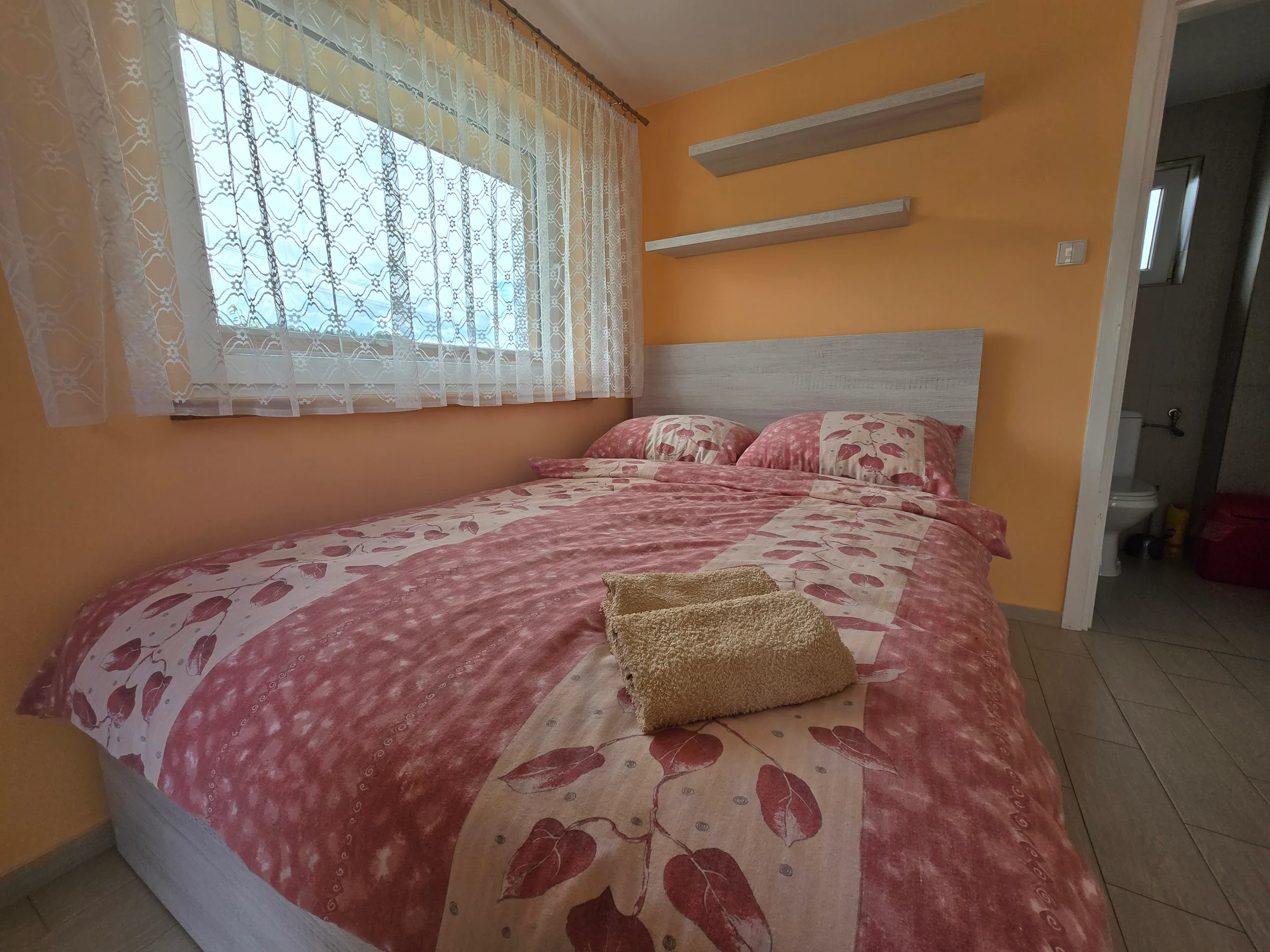Pokój dwuosobowy na parterze z widokiem